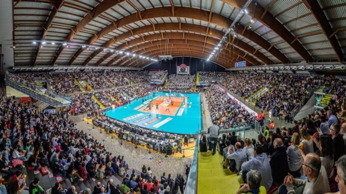 Sir Susa Vim trionfa con 4918 persone di pubblico