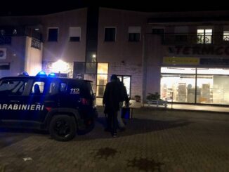 Agguato a colpi di roncola, gravissimo imprenditore 40enne