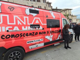 La Cgil in Umbria con il Camper dei Diritti, c'era Rosy Bindi