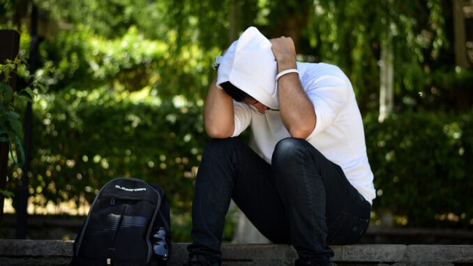 Covid e aggressività nei giovani, più suicidi tra chi lo ha contratto
