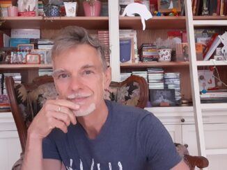 Alla Feltrinelli “Il cielo d’erba”… per capovolgere la prospettiva