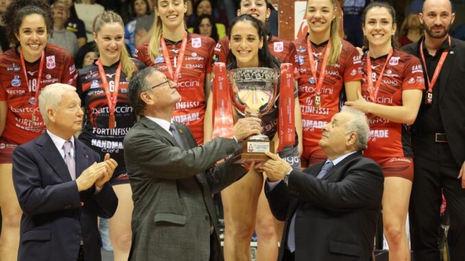 Iacone Celebra il Trionfo della Bartoccini Fortinfissi Perugia