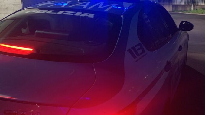 Arrestato 22enne a Perugia, trovato con droga e coltello