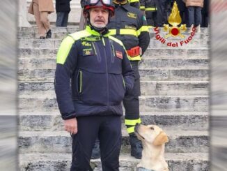 Massimo Giorgetti e il cane Blinky, coppia leggendaria tra i Vigili del fuoco