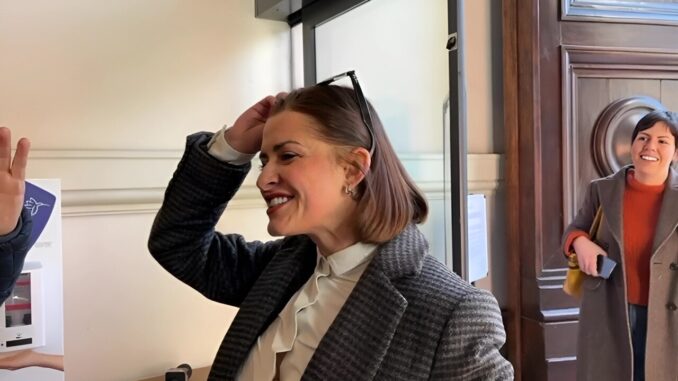 Vittoria Ferdinandi è arrivata a palazzo Cesaroni, alle 12 la conferenza