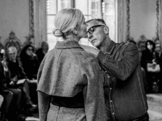 La moda povera di Olivier Saillard in scena al Teatro Cucinelli