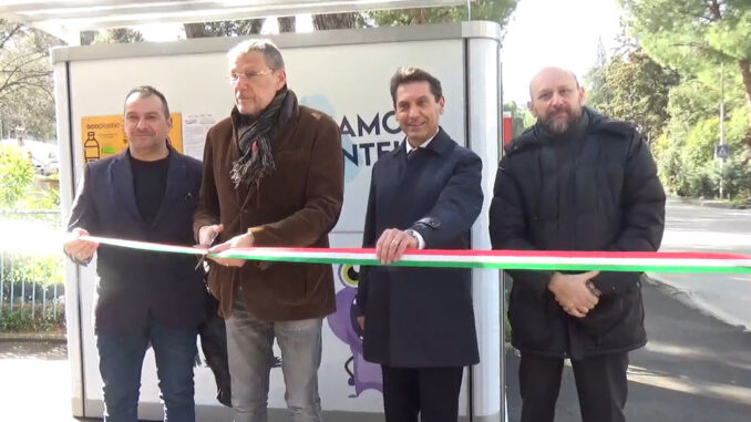 Inaugurato a Perugia l’Eco Compattatore Mangia Plastica