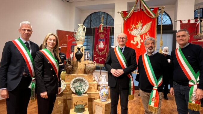 Inaugurata la mostra “Gran Tour. Alla scoperta della ceramica"