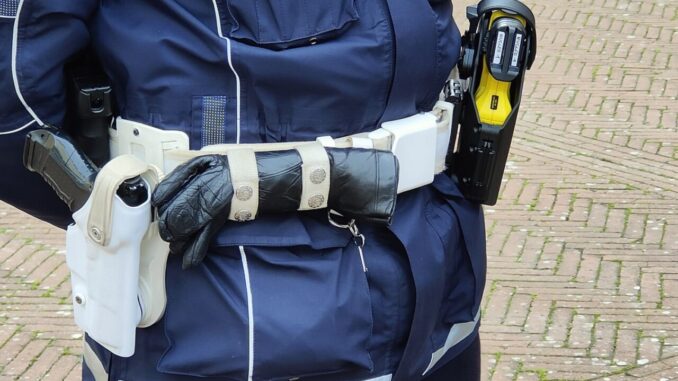 Operativi i taser alla polizia locale di Perugia