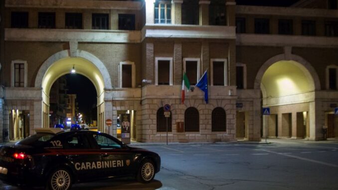 Arresto e due denunce, sequestrati 50 grammi di droga a Spoleto