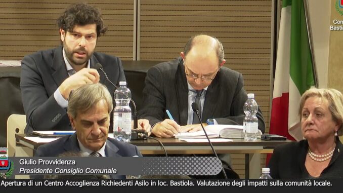 Consiglio comunale aperto su centro accoglienza La Villa