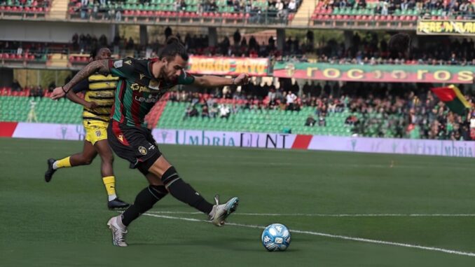 Serie B: Ternana col Bari Decisa a Mantenere la Categoria
