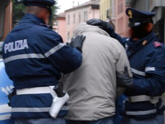 Arrestato a Perugia per Resistenza e Maltrattamenti Familiari