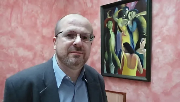 K-Pop: Un Fenomeno Globale Analizzato da Marc Saint-Upéry