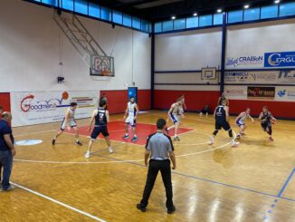 Sicoma Valdiceppo Basket trionfa su Neomec Bramante Pesaro in un'epica battaglia
