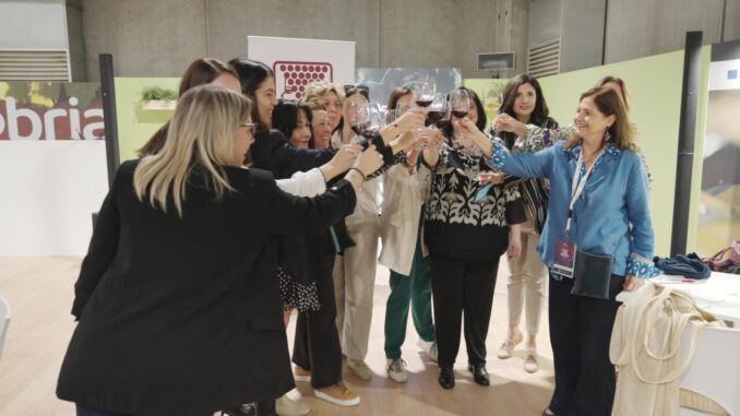 Padiglione Umbria a Vinitaly, vino ma anche prosciutto di Norcia