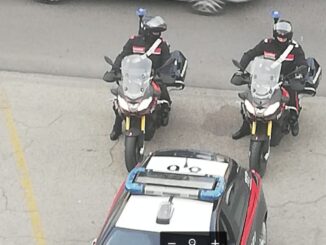 Picchiava la sua ex compagna per strada, arrestato magrebino