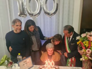 Centenaria a Spello, è Gina Antonini, festa grande nella Colonia