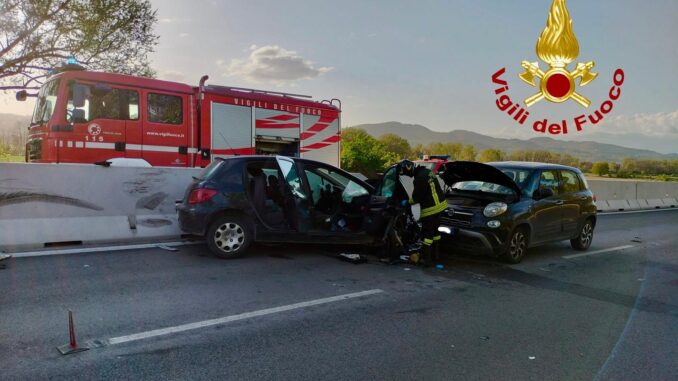 Incidente frontale su E45 tra Promano e Castello, ferite due donne