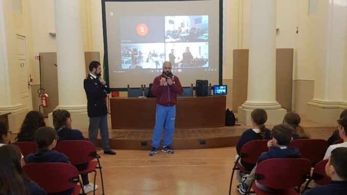A lezione di legalità con la Polizia di Stato