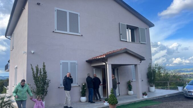 "Tratti Komuni" inaugura nuova sede a Brufa