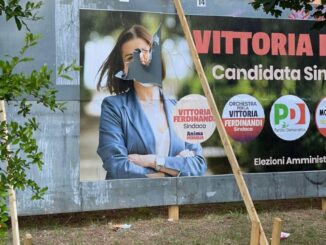 Attacco ai manifesti elettorali di Vittoria "Dada" Ferdinandi