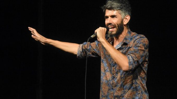 Lorenzo Maragoni: La Poesia Slam sul Palco di Tanganica