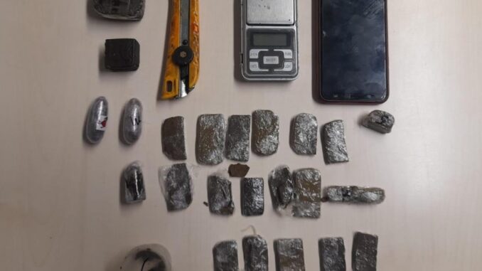 Arrestato 50enne a Magione per possesso di oltre 160 grammi di hashish