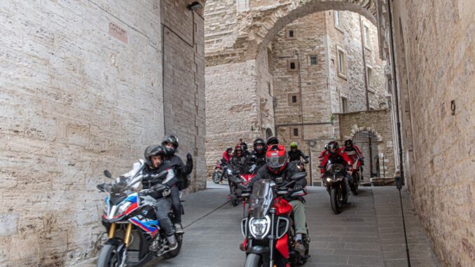 #WeRideAsOne fa il giro del mondo comunity Ducati. Ph. Paolo Lazzaroli