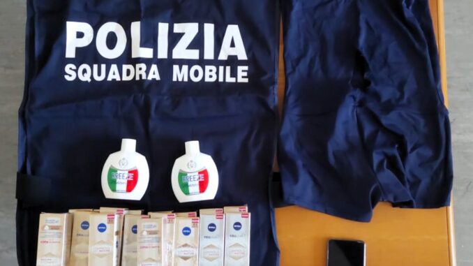Taccheggiatore arrestato in flagranza dalla Polizia di Stato