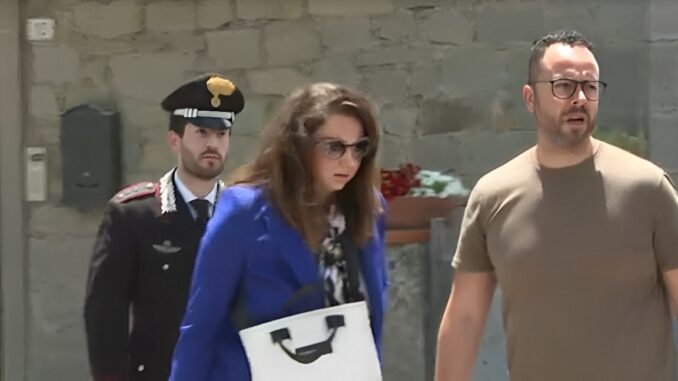 Donna accoltellata: condizioni gravi ma stabili, marito in carcere