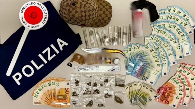 Polizia arresta due tunisini per spaccio a Foligno, denunciato un minore