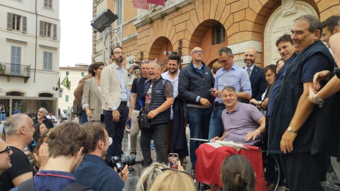 Stefano Zuccarini è riconfermato sindaco di Foligno per 27 voti di differenza