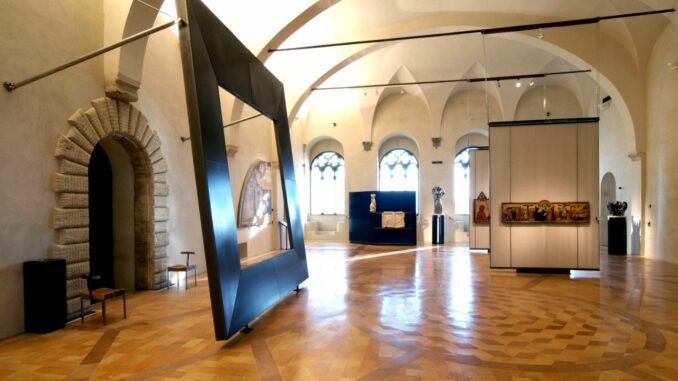 Galleria Nazionale Umbria apre biblioteca per Domenica di Carta