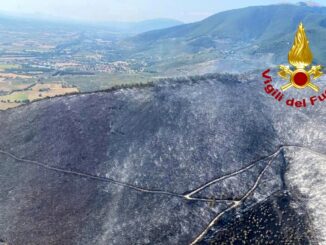Intervento decisivo contro incendio Poreta situazione sotto controllo