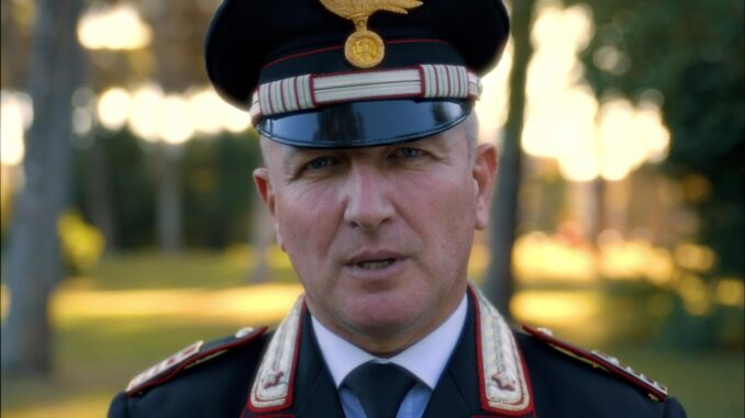Lino Banfi si unisce all'Arma dei Carabinieri per combattere le truffe agli anziani
