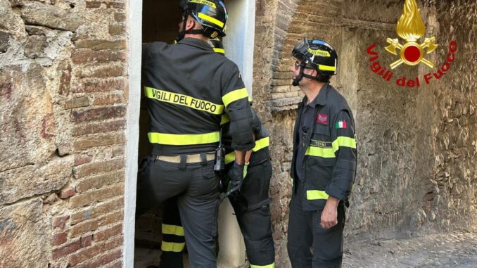 Crollo Solaio Centro Storico di Amelia: Abitazioni Dichiarate Inagibili