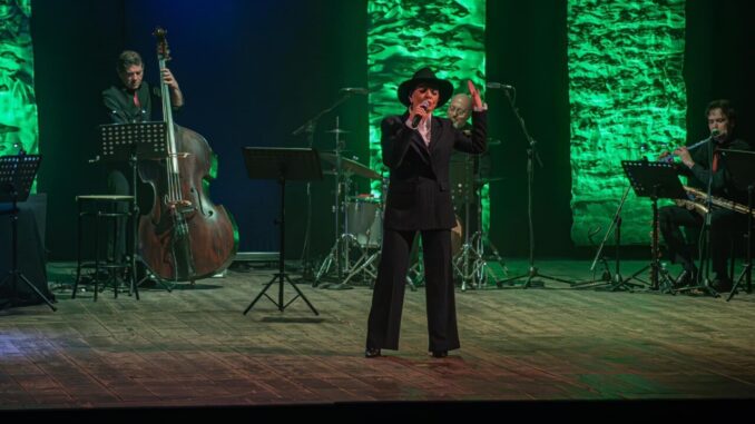 Historia-Tango Nuevo: Il Ritorno della Musica e del Ballo