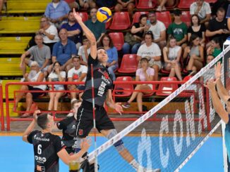 La Sir Susa Vim Perugia si mostra al pubblico nell'allenamento con Cisterna volley