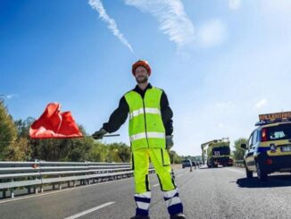 Incendio di un mezzo pesante sulla E45 a Torgiano, traffico deviato