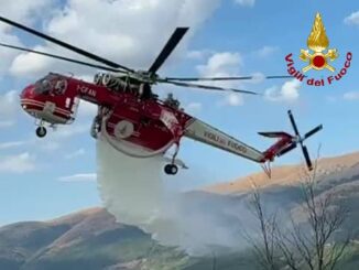 Incendio boschivo a Ferentillo: intervento dei Vigili del Fuoco