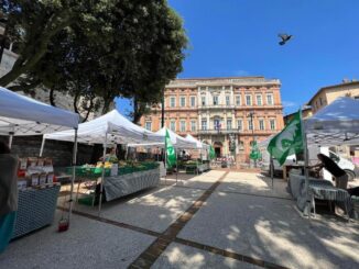 Ultimo Mercato Arco Etrusco a Perugia prima della pausa estiva