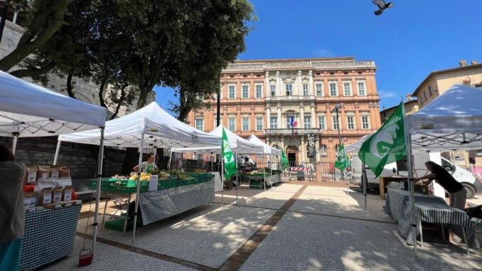 Ultimo Mercato Arco Etrusco a Perugia prima della pausa estiva