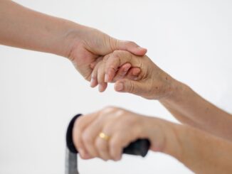 Condizioni critiche nelle RSA umbre: denuncia di Pasquinelli