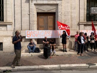 Protesta dei docenti precari a Terni contro l’algoritmo di nomina