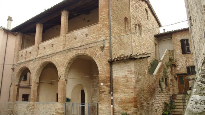 Decennale di LiberAmente: Eventi al Castello dei Trinci 