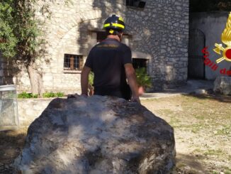 Masso Caduto al Santuario della Madonna dell’Ulivo, 2 metri cubi