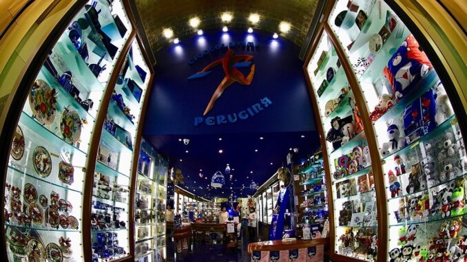 Perugina celebra 25 anni del negozio storico di Corso Vannucci