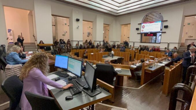 Elezioni all'orizzonte: il Consiglio regionale discute temi cruciali