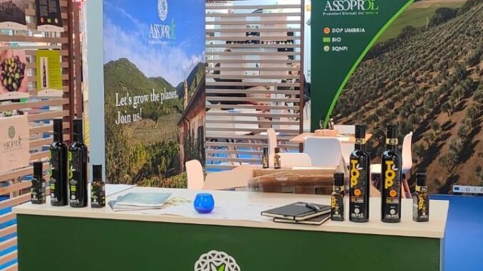 Successo per Assoprol Umbria al SIAL di Parigi